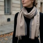 Écharpe Unisexe Grise et Beige en Laine – Douce & Chaude – Style Élégant Intemporel, Écharpe Hiver Femme & Homme, Idée Cadeau Chic