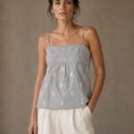 Haut à bretelles en dentelle brodée Gris